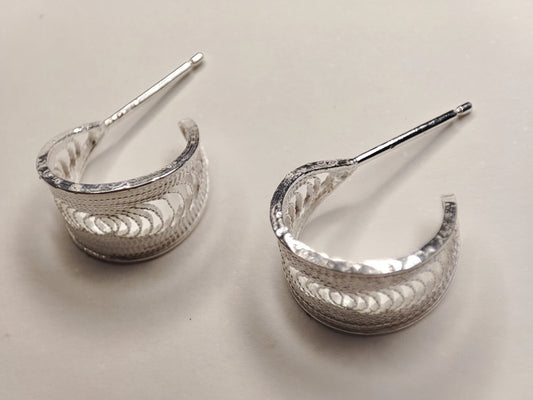 Hooped Filigree