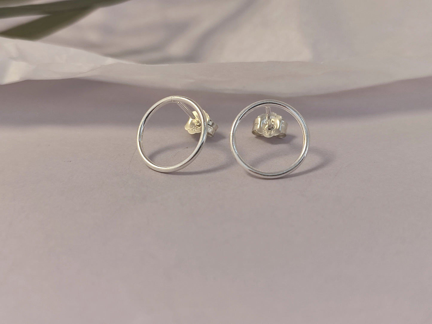 Open circle studs