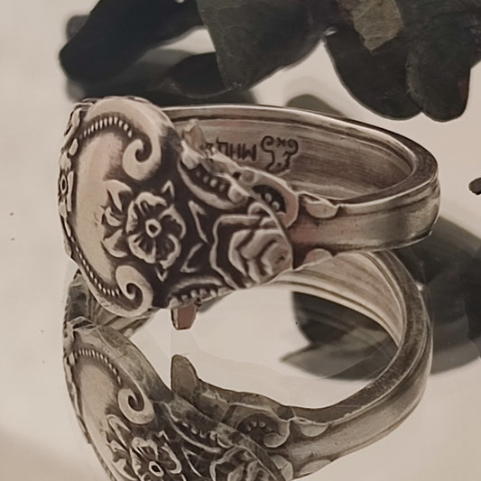 The regal pair - Spoon rings for a couple