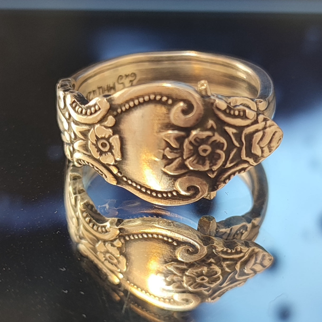The regal pair - Spoon rings for a couple