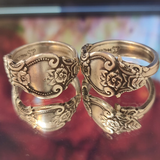 The regal pair - Spoon rings for a couple
